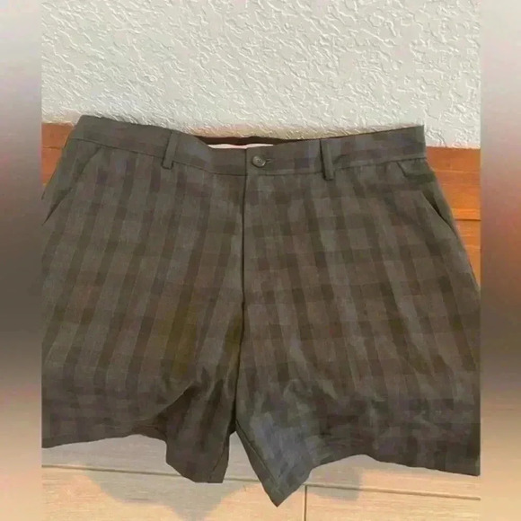 Greg Norman Collection Other - Greg Norman grey plaid shorts size 36